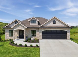 5304 W Ardmore St, Council Bluffs, IA 51503