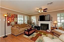 4th image of 17301 Saturn Ln