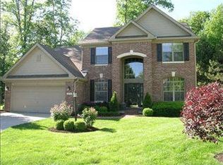 10420 Fox Creek Ln, Fishers, IN 46037