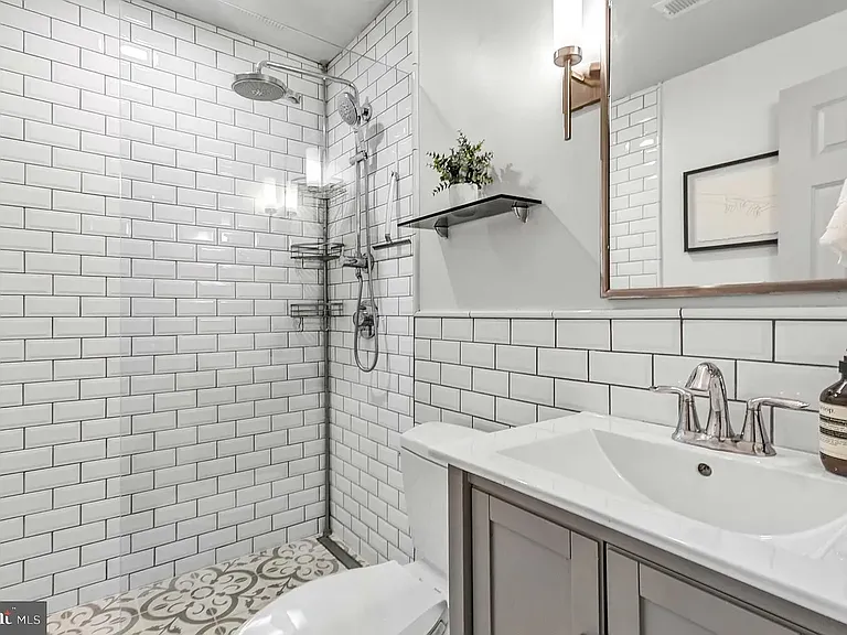 1417 Chapin St NW #307 — Photo 10