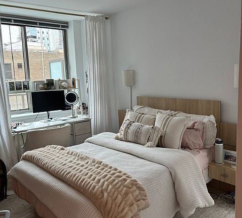 3rd image of 253 Broadway #1019