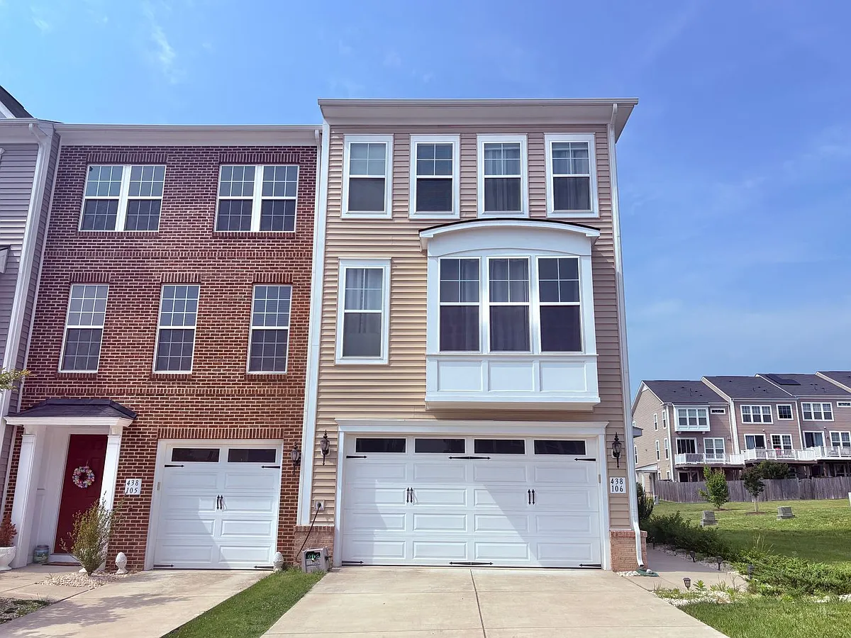 Building Photo - 438 Boxelder Dr #106