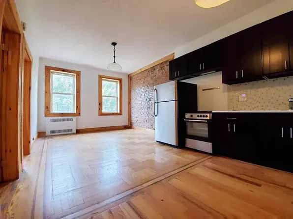 357 South 4th Street image 1 of 5