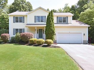 16 Hill Farm Ln, Lincoln, RI 02865