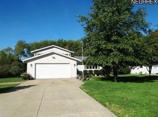 884 Westminister Dr, Brunswick, OH 44212