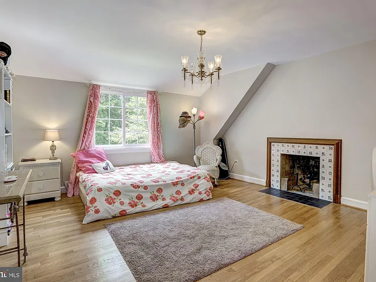 5204 Westwood Dr — Photo 32