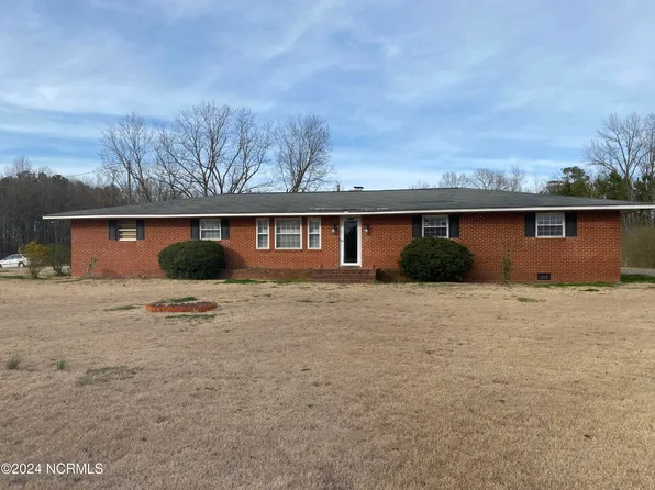 5247 Ayden Golf Club Road, Ayden, NC 28513