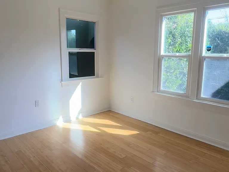 2850 Vineyard Ave — Photo 18