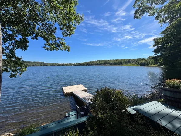 127 Lake View Drive, Rockland, ME 04841