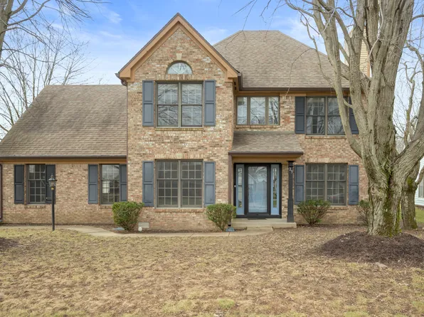 25 Park Ct, Pendleton, IN 46064