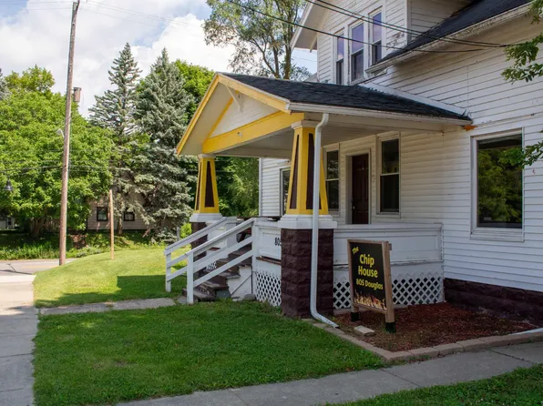 805 S Douglas Dr, Mount Pleasant, MI 48858