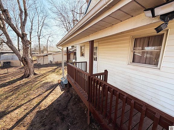 4th image of 204 Ratliff St