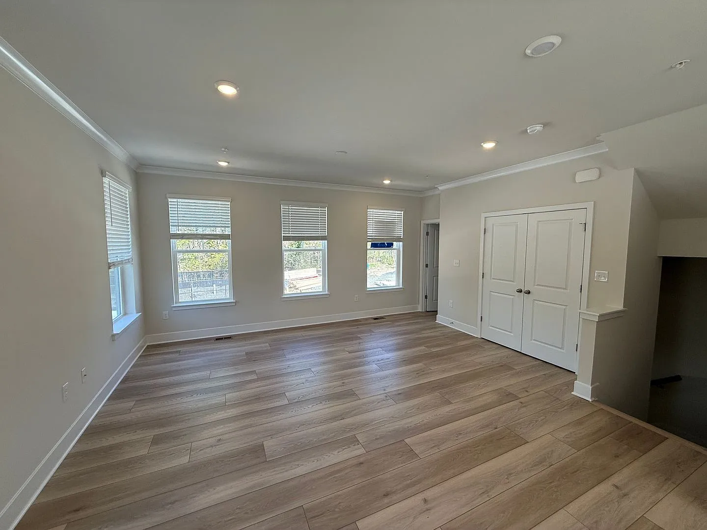 Luxury EndUnit Townhome with Golf Course Views at Tides at River Marsh- 3D TOUR — Photo 2
