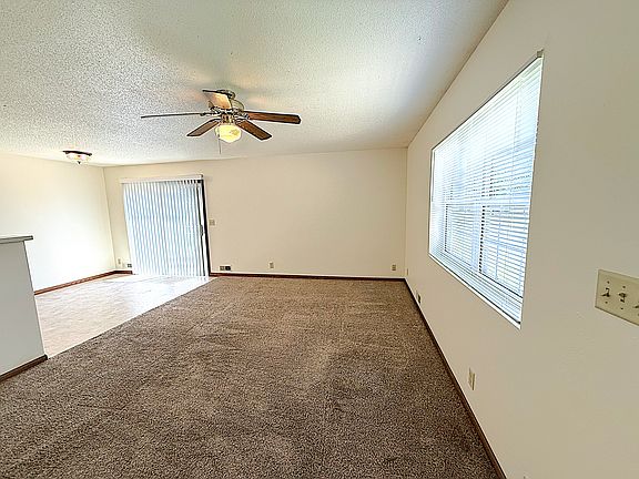 4th image of 2101 Mittelstadt Ln