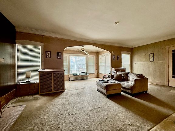 4th image of 4850 N Monticello Ave
