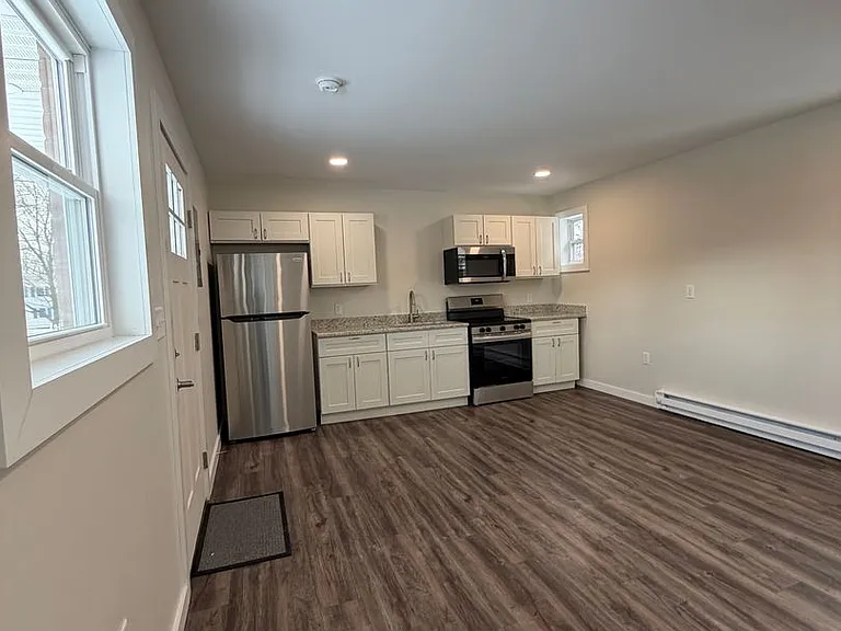 14311 Rt9w #10 — Photo 1