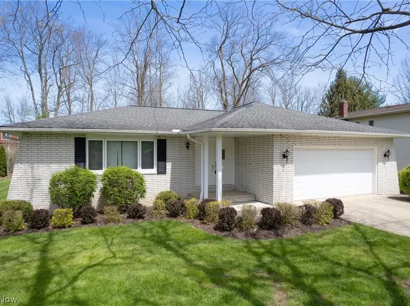 32175 Tracy Ln, Solon, OH 44139