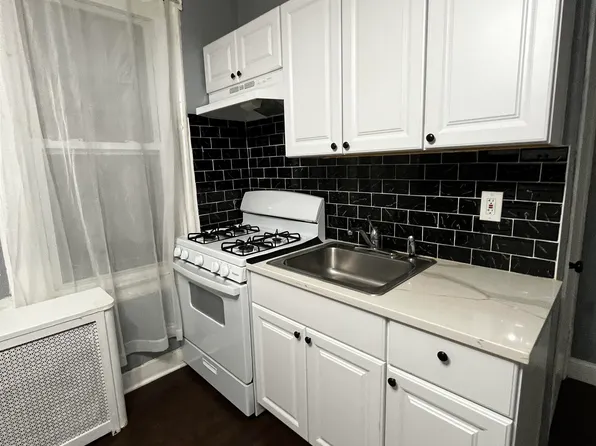 256 Liberty Avenue image 8 of 9