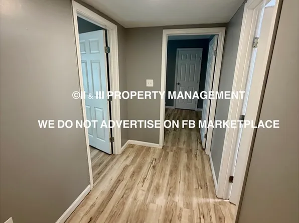 716 10th St, Osawatomie, KS 66064