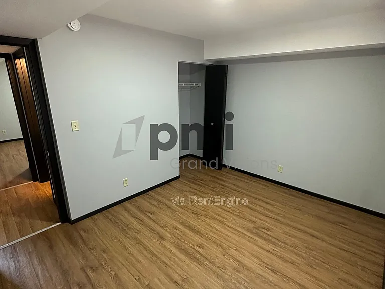 Vawter Street Apartments — Photo 34