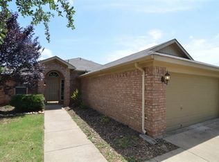 8352 Trinity Blvd, Hurst, TX 76053