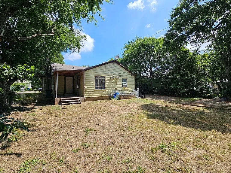 6540 Hollis Ave — Photo 16