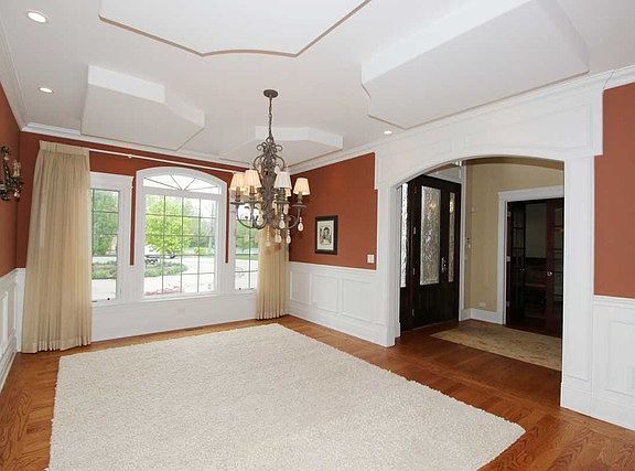 2nd image of 783 W Anthony Dr