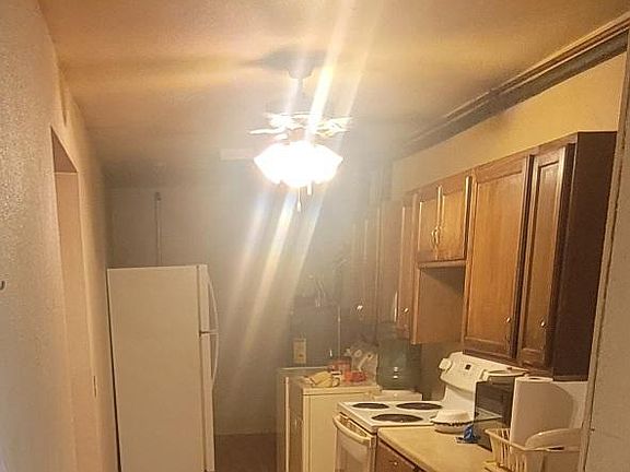 4th image of 2762 N Goldenrod Cir