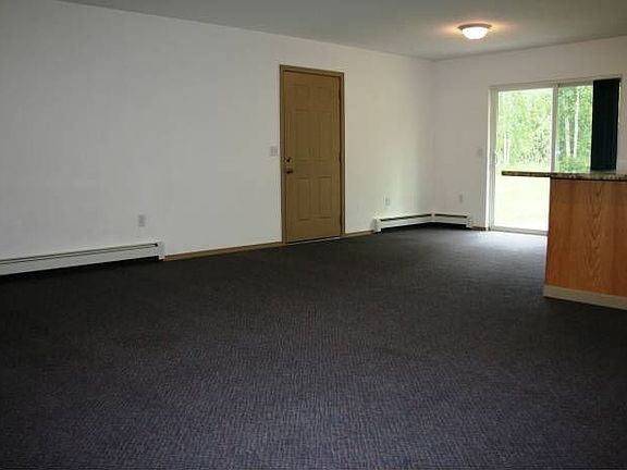 5th image of 2140 Tops St