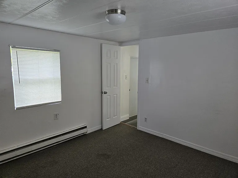 6413 Leonard Ct — Photo 10