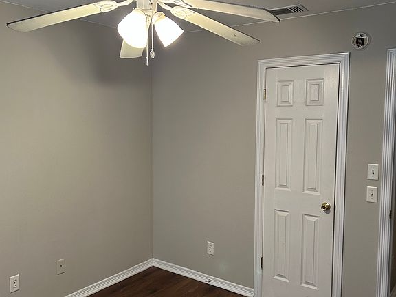 4th image of 1215 Pine Hill Dr #1215