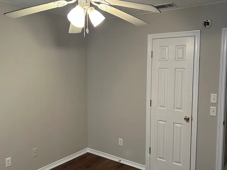 1215 Pine Hill Dr #1215 — Photo 4
