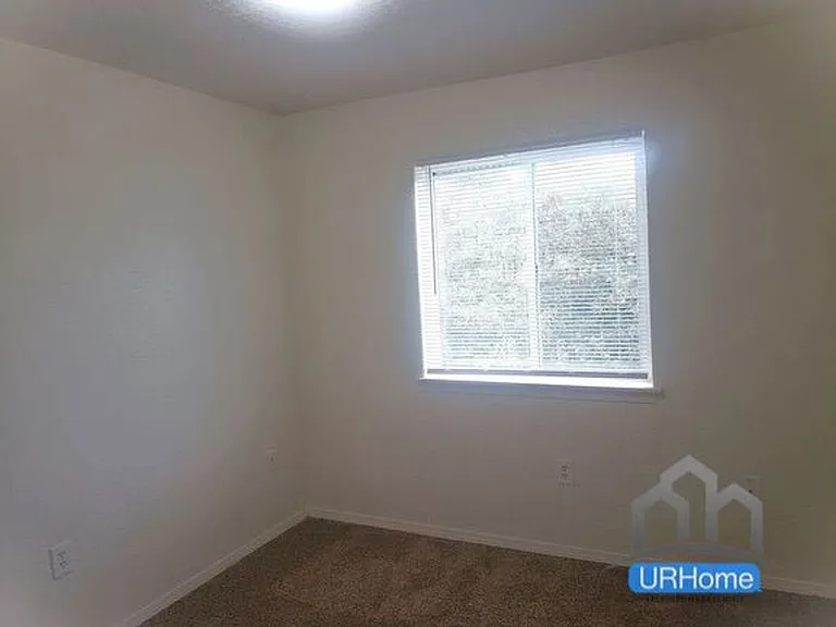 120 SE 143rd Ave — Photo 42