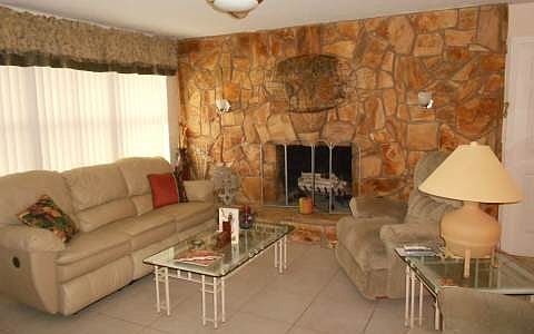2nd image of 118 Parkview Dr