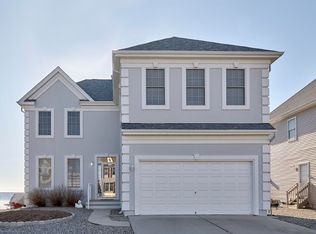 16 Jibsail Dr, Bayville, NJ 08721