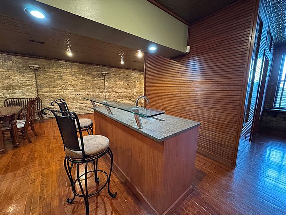 4th image of 2726 63rd St #82E996627