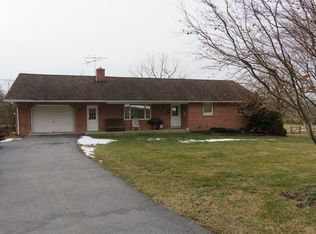 1030 Hartz Rd, Morgantown, PA 19543