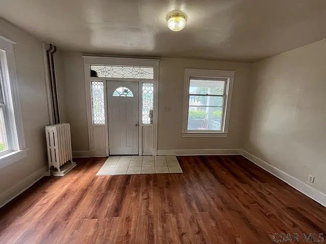 509 Graham Ave — Photo 4