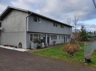 88096 6th St #2, Veneta, OR 97487