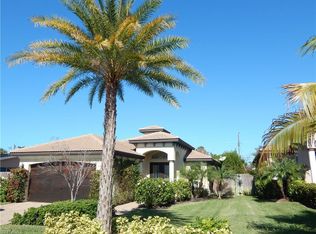 547 99th Ave N, Naples, FL 34108