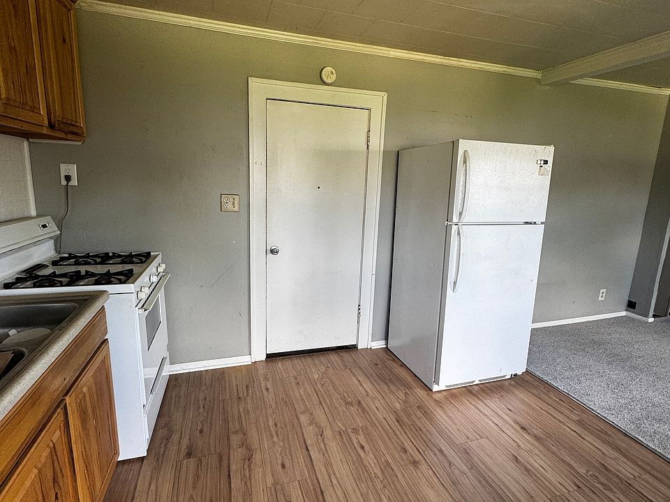 1st image of 110 W Euclid St #3