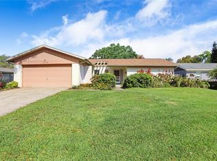 2823 Oak Tree Ln, Palm Harbor, FL 34684