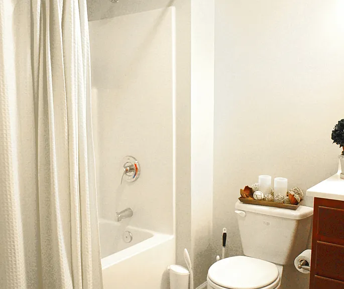 East Bay II Apartments — Photo 20