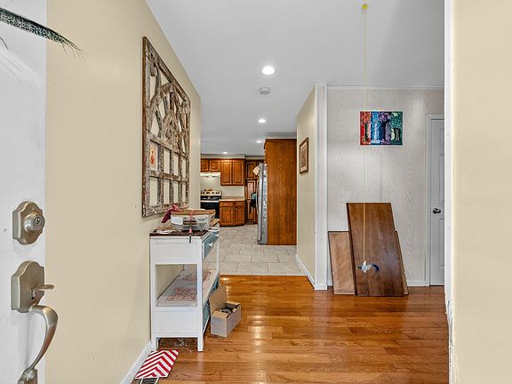 5th image of 5619 Pembroke Fairview Rd