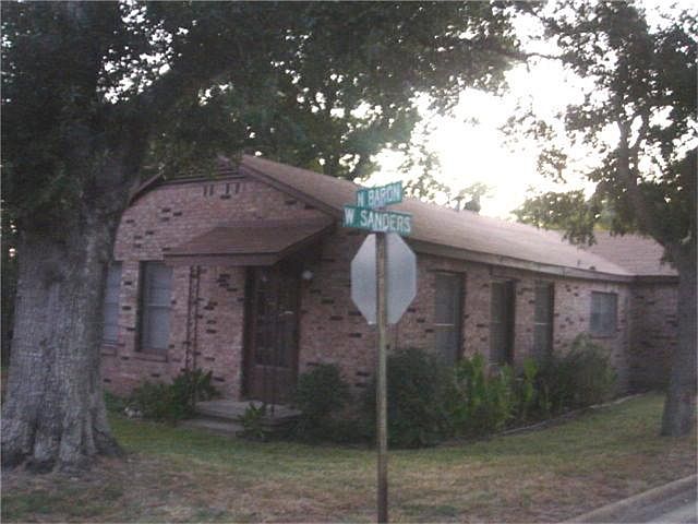 1st image of 316 N Baron St