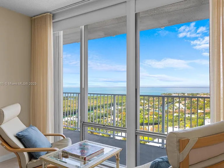 881 Ocean Dr #24C — Photo 14