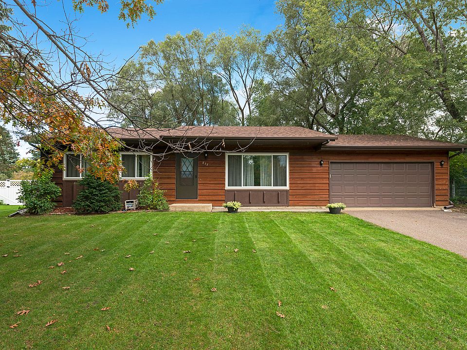1st image of 837 124th Ln NE