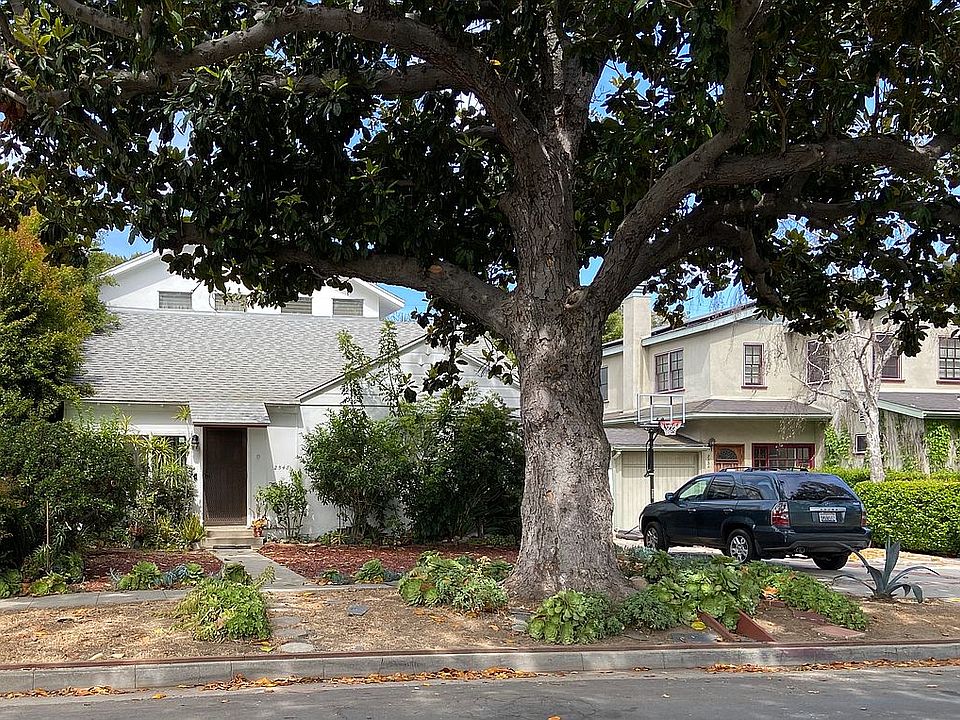 2nd image of 2548 Veteran Ave