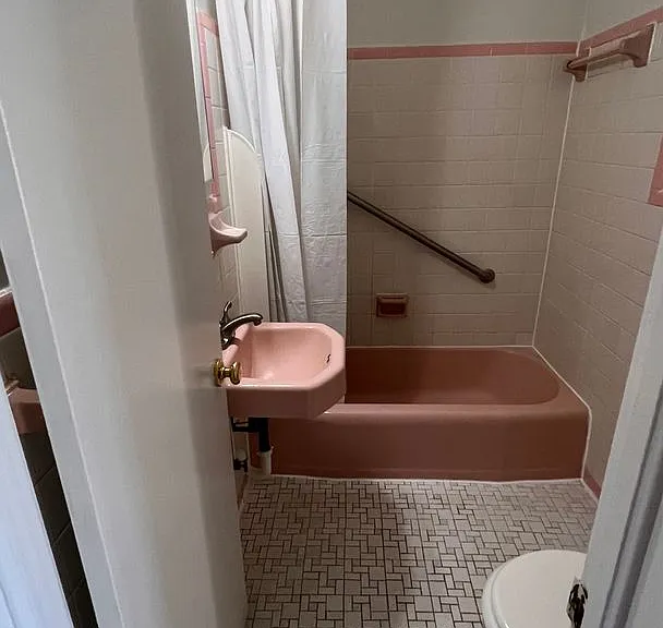 Kingston Landing Apartments — Photo 21
