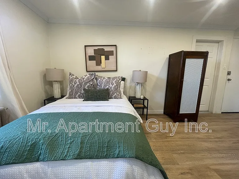 44 Victoria Ave S #303 — Photo 7
